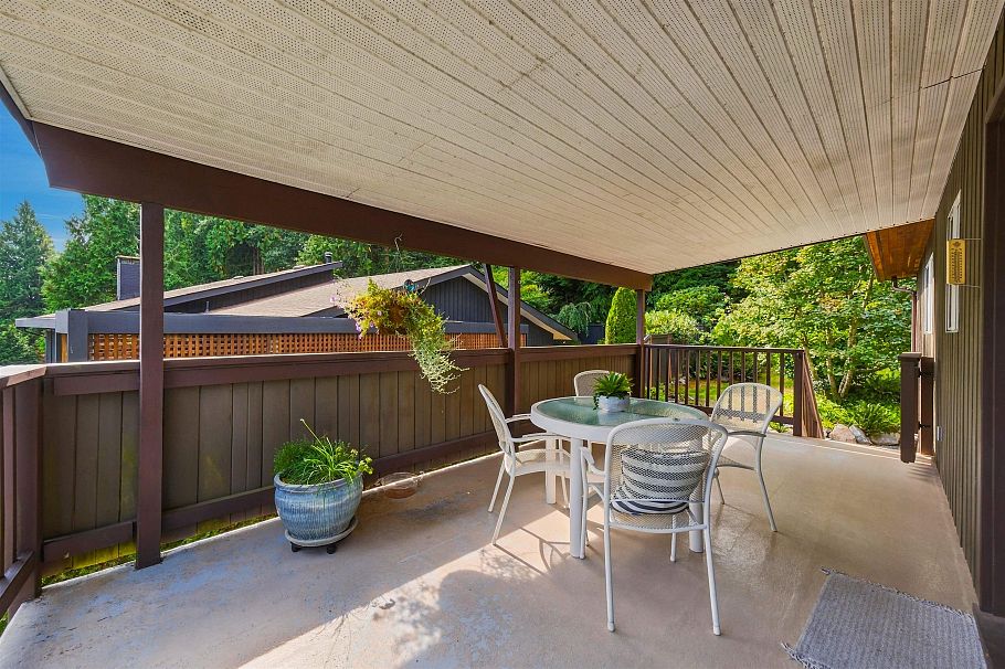 3773 Regent Avenue North Vancouver, BC - 22