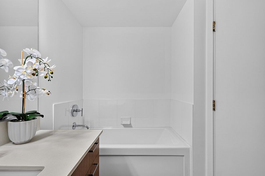 316 1330 Marine Drive North Vancouver, BC - 26