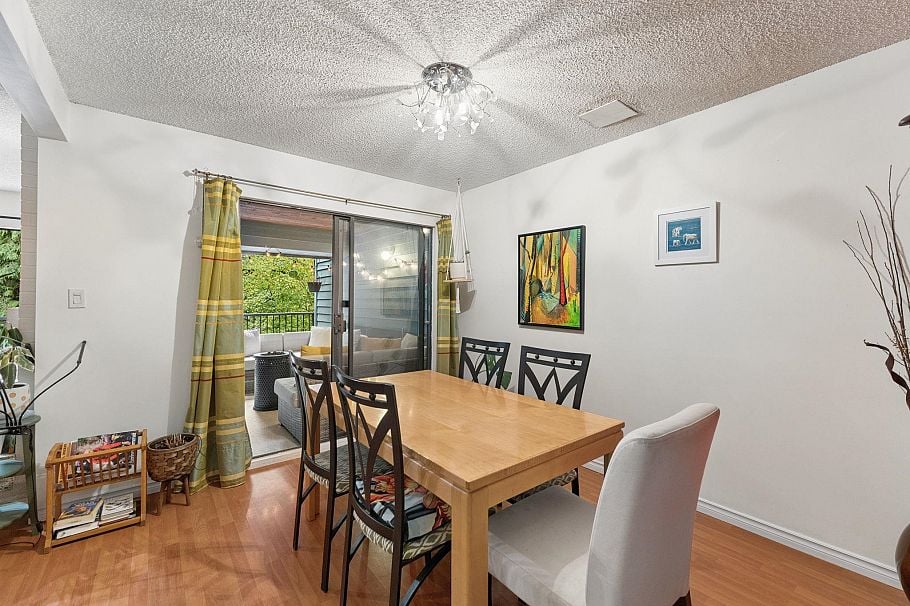 834 Hendecourt Road North Vancouver, BC - 5