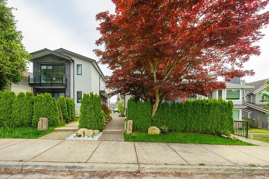 3 215 E 21st Street North Vancouver, BC - 39