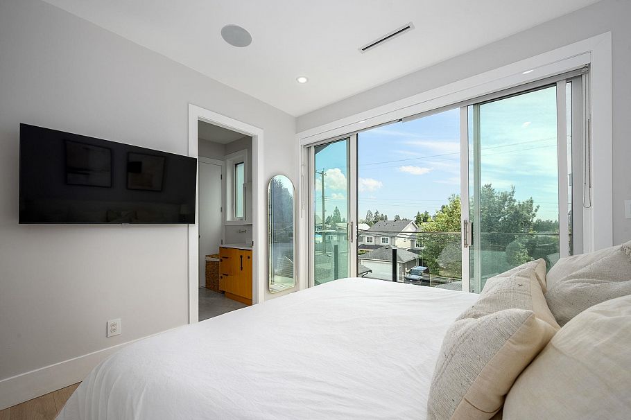 3 215 E 21st Street North Vancouver, BC - 20