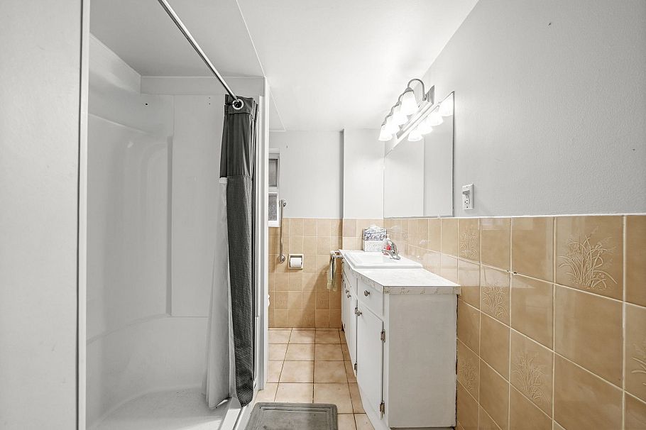 2634 Parker Street Vancouver, BC - 29