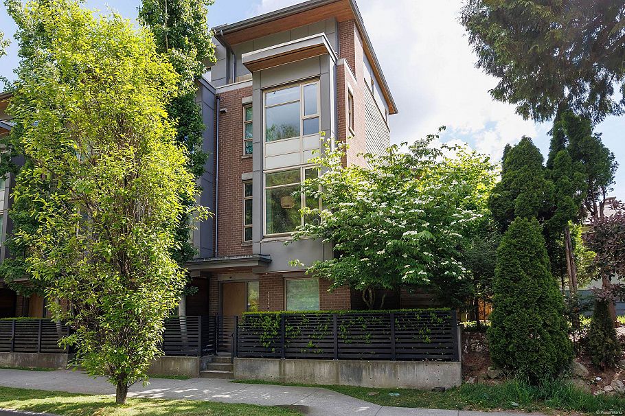 5552 Oak Street Vancouver, BC - 1