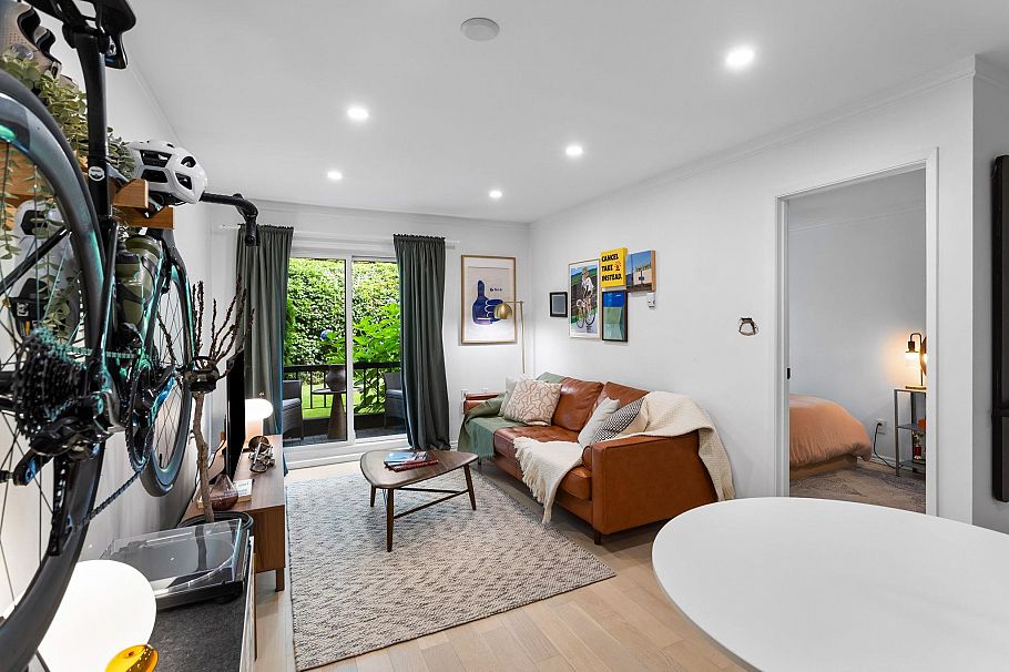 112 1717 W 13th Avenue Vancouver, BC - 8