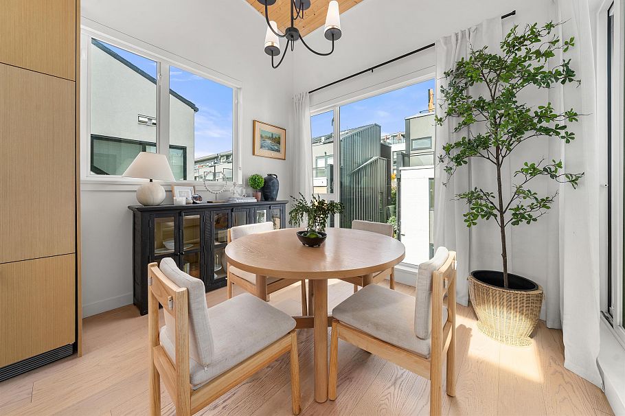 224 650 E 2nd Street North Vancouver, BC - 11