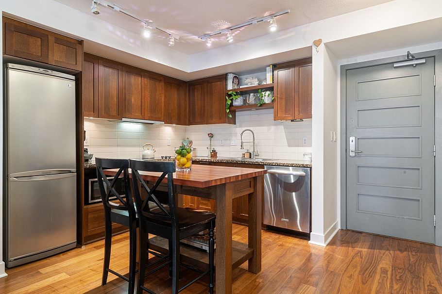 608 2228 W Broadway Vancouver, BC - 6