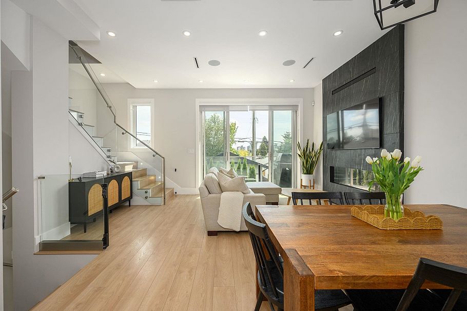3 215 E 21st Street North Vancouver, BC - 8