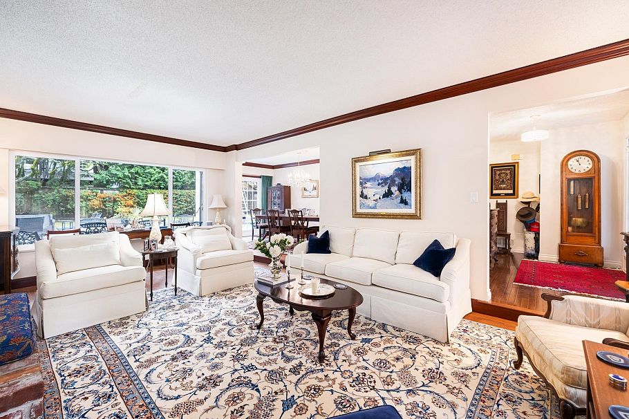 971 Canyon Boulevard North Vancouver, BC - 11