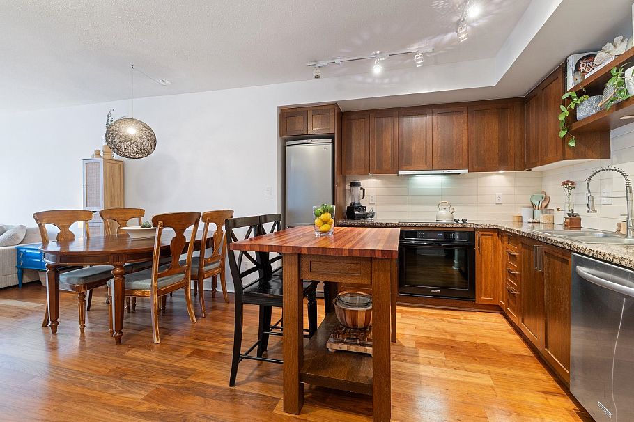 608 2228 W Broadway Vancouver, BC - 5