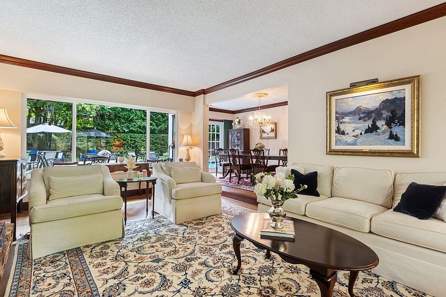 971 Canyon Boulevard North Vancouver, BC - 10