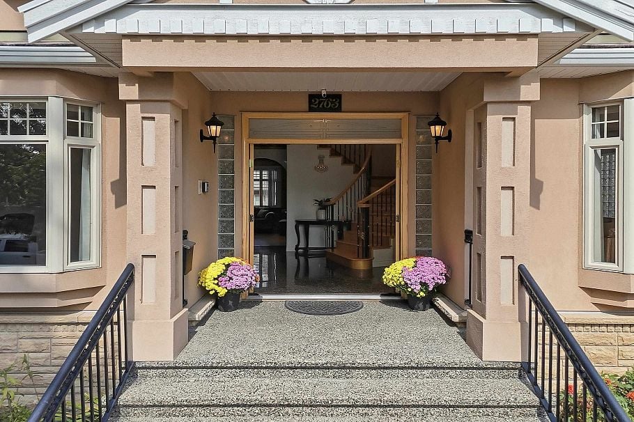 2763 E 53rd Avenue Vancouver, BC - 3
