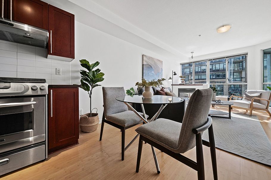 409 122 E 3rd Street North Vancouver, BC - 14
