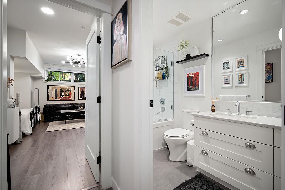 3431 Porter Street Vancouver, BC - 26