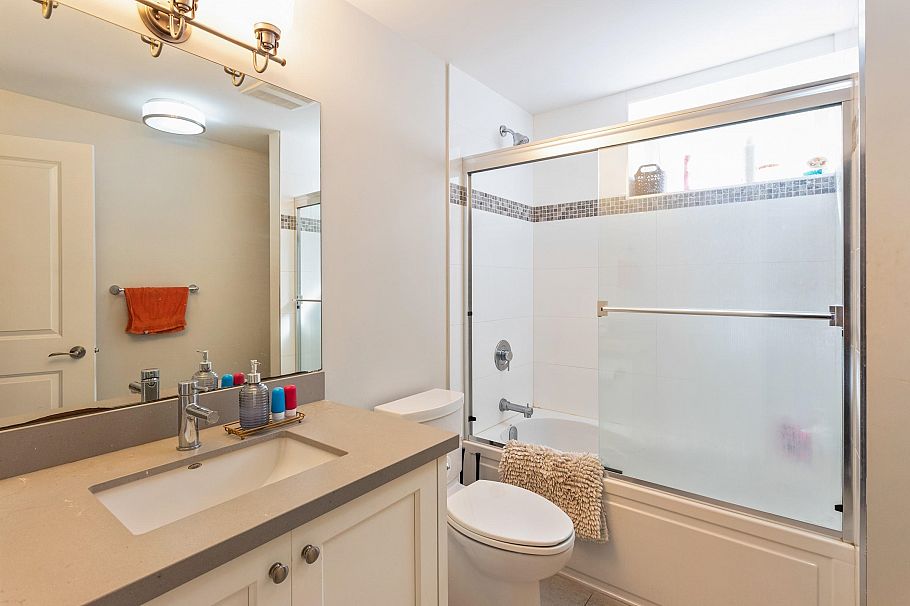 2228 Mahon Avenue North Vancouver, BC - 36
