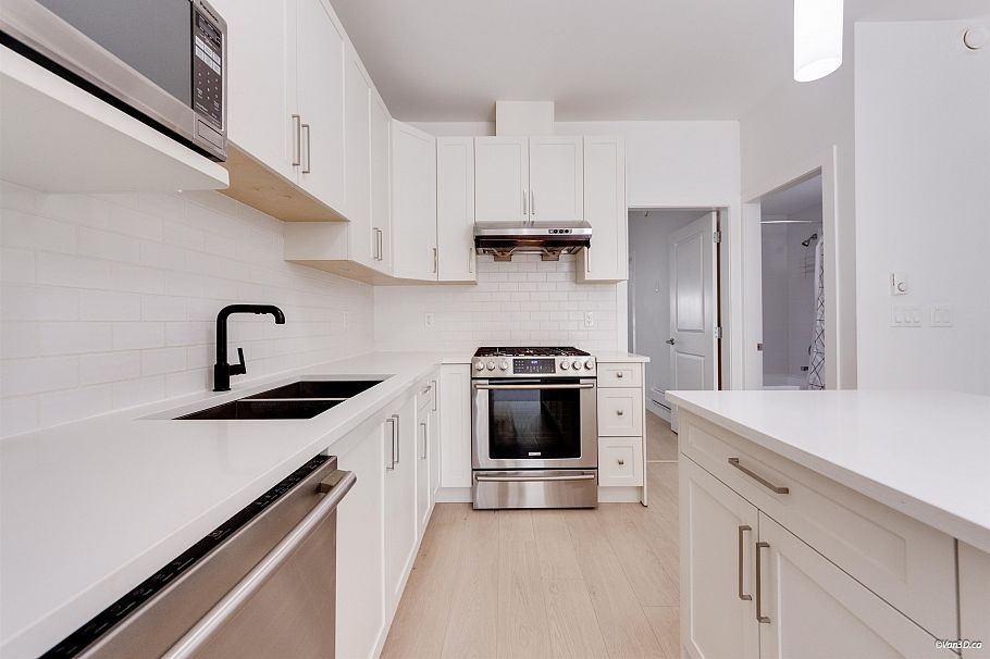 5835 Wales Street Vancouver, BC - 4