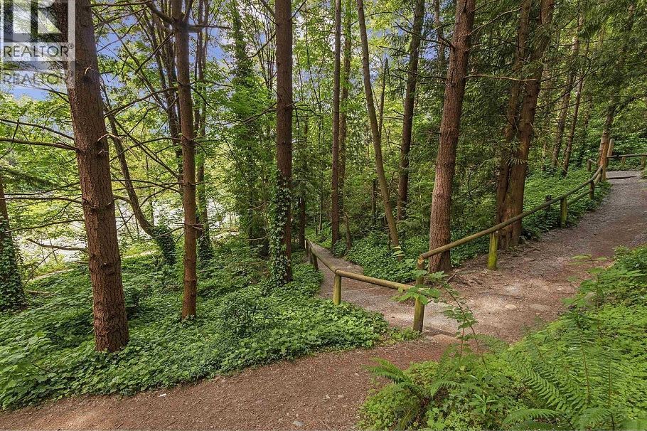 519 2012 Fullerton Avenue North Vancouver, BC - 29