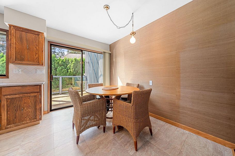 3833 Lynn Valley Road North Vancouver, BC - 14