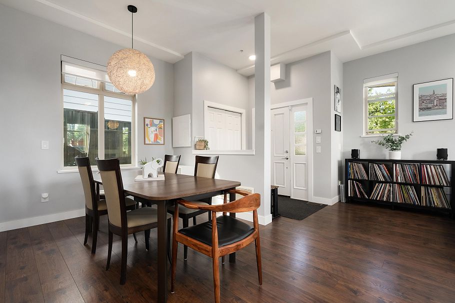 1382 E 17th Avenue Vancouver, BC - 31