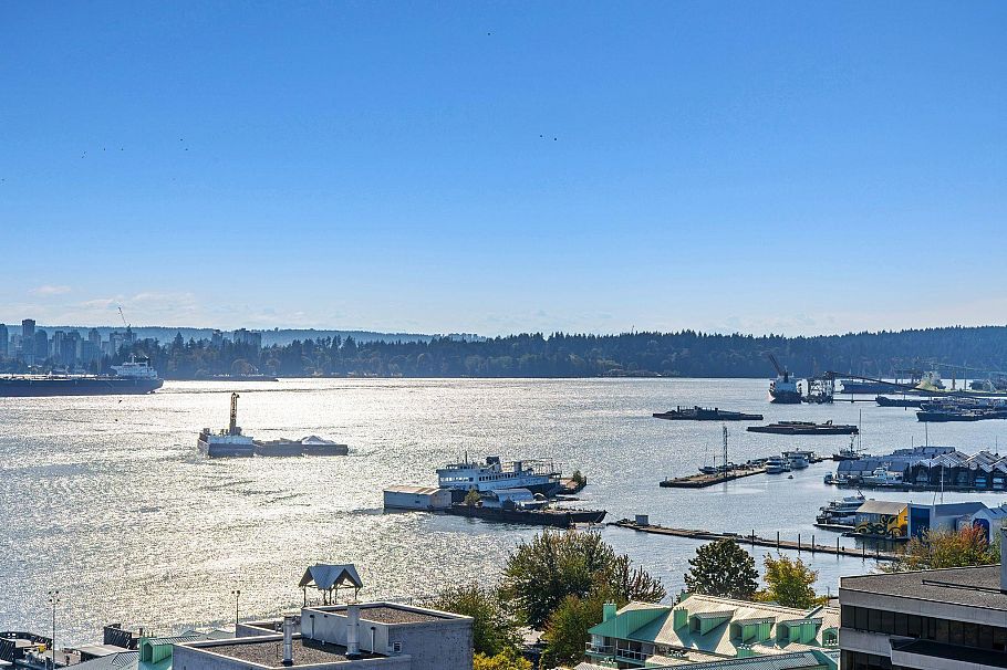 1404 155 W 1st Street North Vancouver, BC - 2