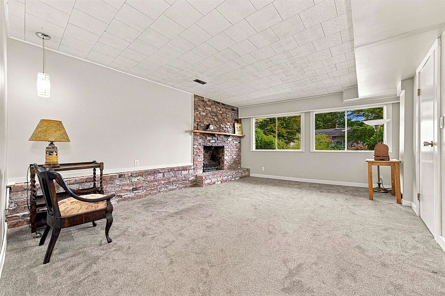 3773 Regent Avenue North Vancouver, BC - 20
