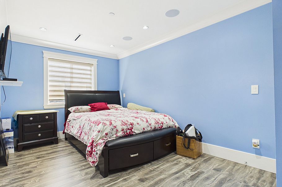 426 E 63 Avenue Vancouver, BC - 39