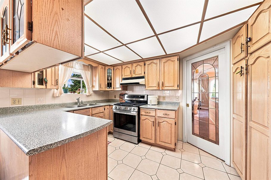 1708 Prestwick Drive Vancouver, BC - 15
