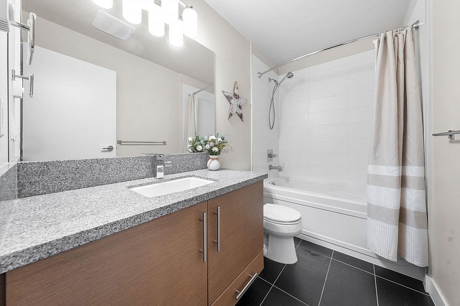 205 3294 Mt Seymour Parkway North Vancouver, BC - 18