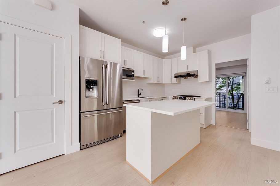 5835 Wales Street Vancouver, BC - 5