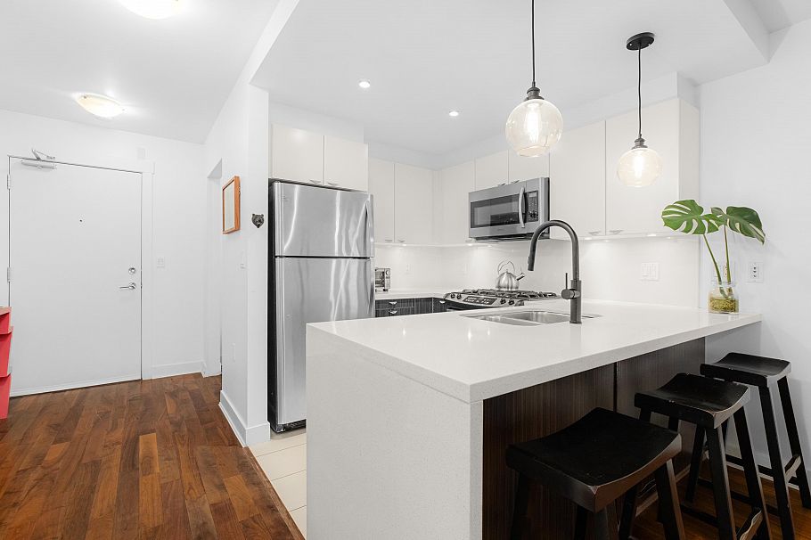 603 160 W 3rd Street North Vancouver, BC - 8