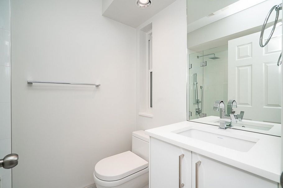 2308 W 14th Avenue Vancouver, BC - 19