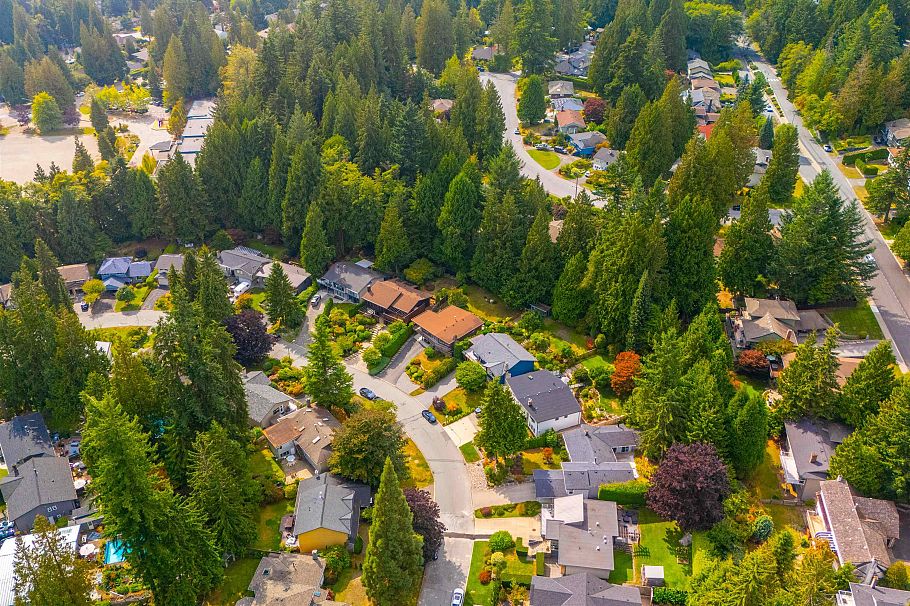 3773 Regent Avenue North Vancouver, BC - 31
