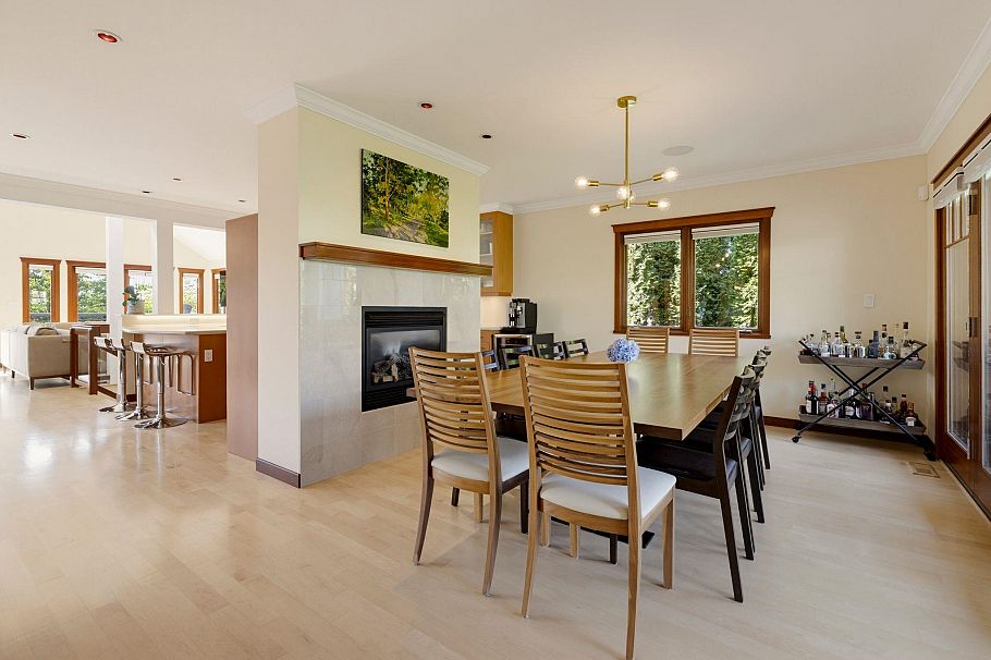 141 E Windsor Road North Vancouver, BC - 7