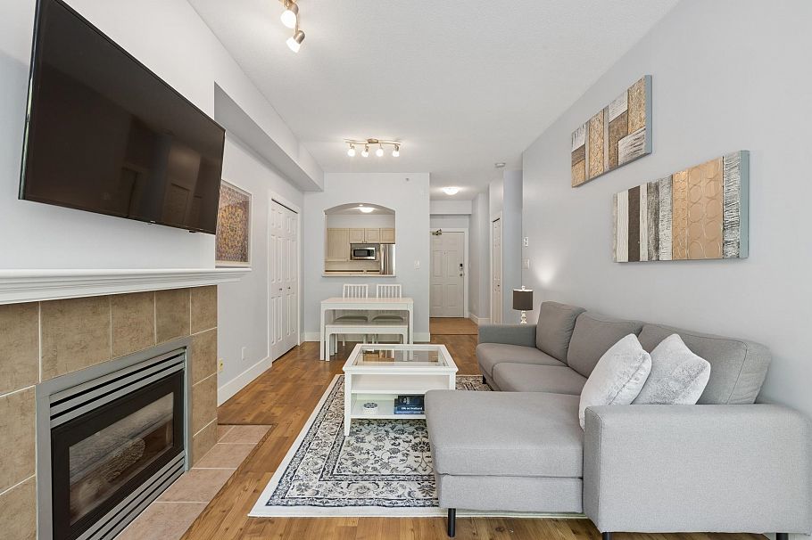 321 3600 Windcrest Drive North Vancouver, BC - 6