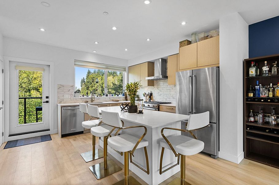 53 3597 Malsum Drive North Vancouver, BC - 13
