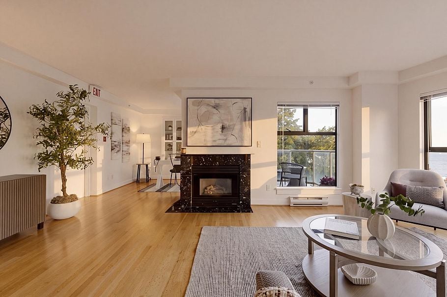 300 1410 Bute Street Vancouver, BC - 3