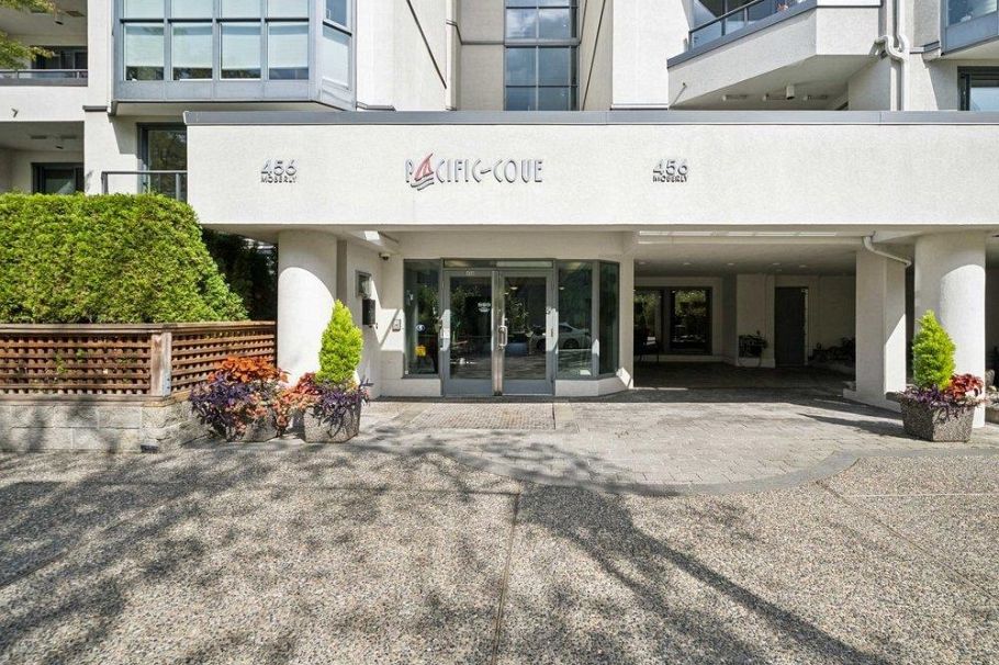 215 456 Moberly Road Vancouver, BC - 19