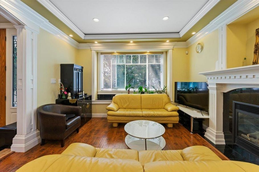 1185 E 62nd Avenue Vancouver, BC - 3