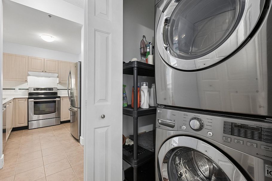 321 3600 Windcrest Drive North Vancouver, BC - 17