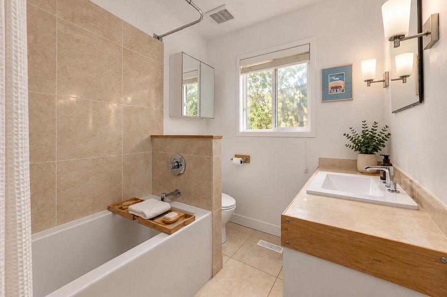 1458 Kilmer Road North Vancouver, BC - 17