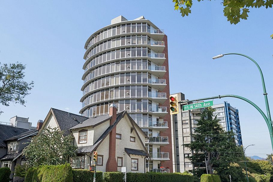 902 2965 Fir Street Vancouver, BC - 1