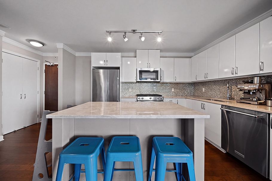 1404 155 W 1st Street North Vancouver, BC - 7
