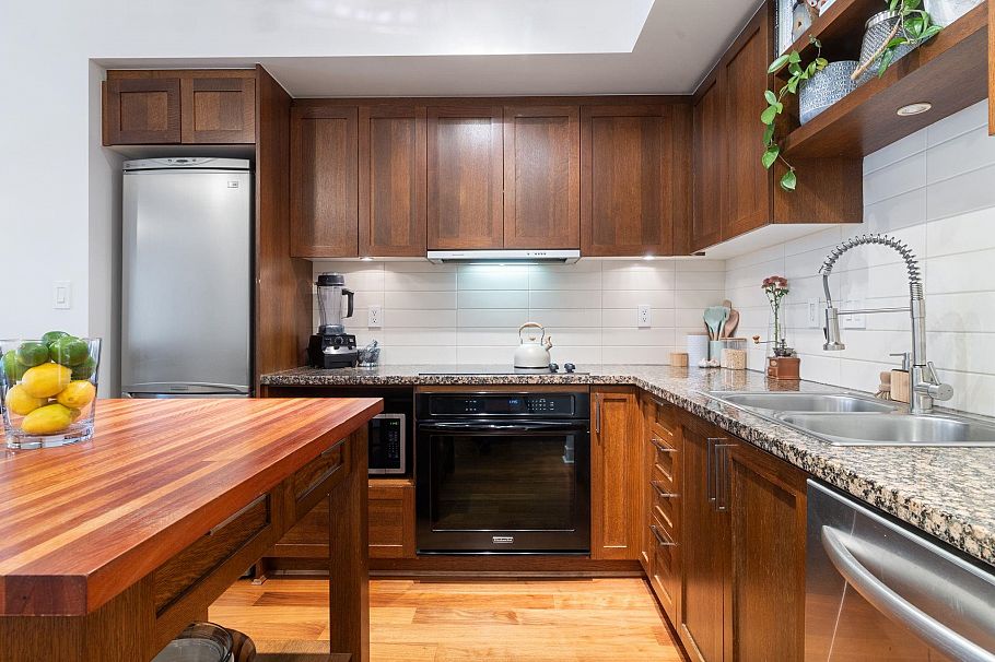 608 2228 W Broadway Vancouver, BC - 4