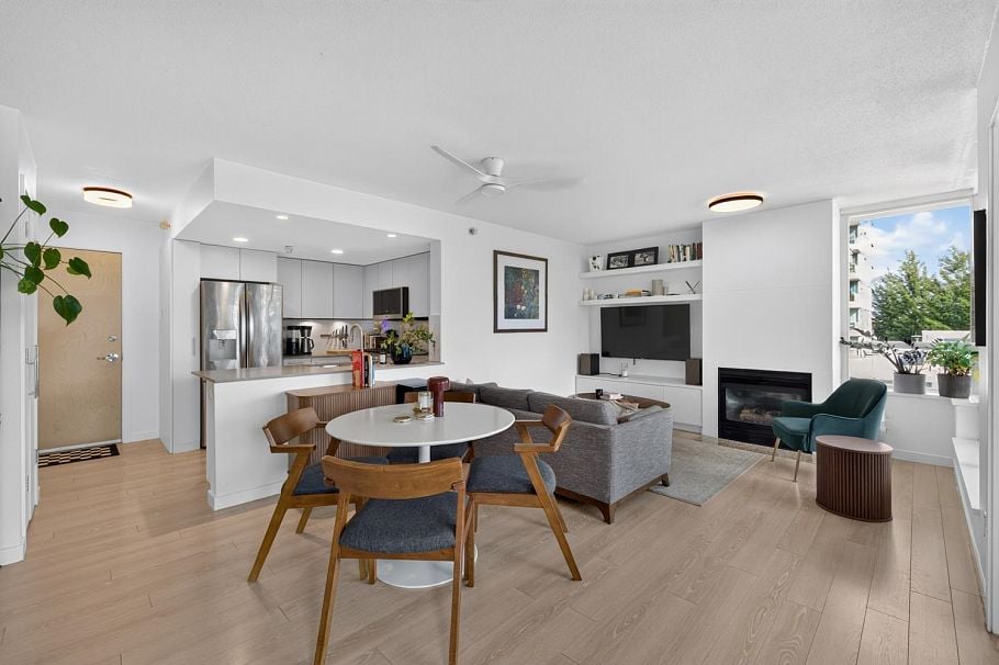 502 120 Milross Avenue Vancouver, BC - 3