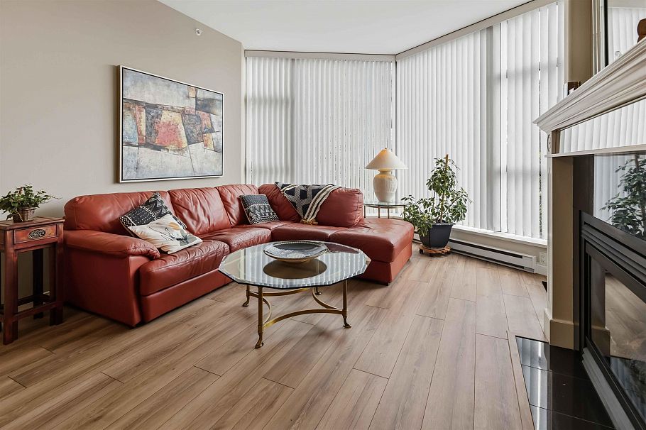 405 160 E 13th Street North Vancouver, BC - 6