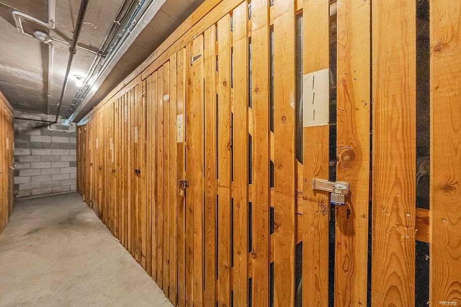 111 2040 Cornwall Avenue Vancouver, BC - 21