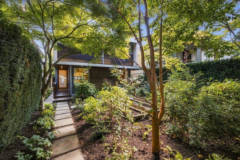 3008 Victoria Drive Vancouver, BC - 36