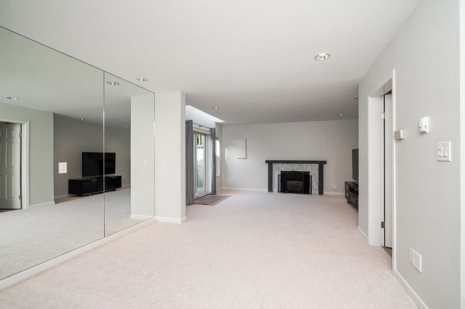 2308 W 14th Avenue Vancouver, BC - 32