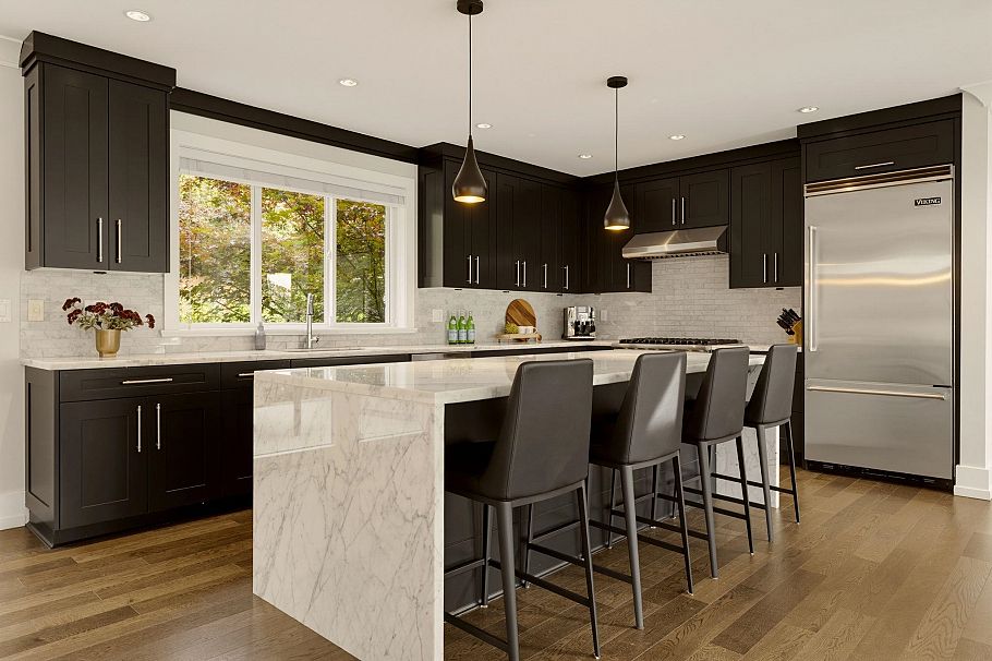 5008 Redonda Drive North Vancouver, BC - 8