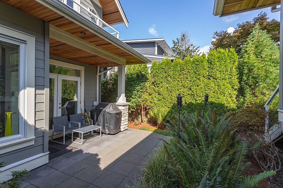 2228 Mahon Avenue North Vancouver, BC - 38