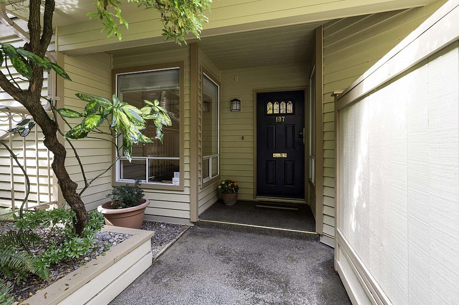 107 1100 W 7th Avenue Vancouver, BC - 2